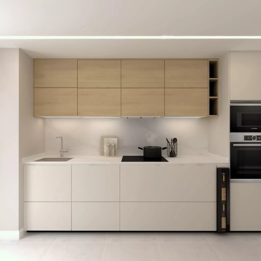 Cocina blanca con altos en madera