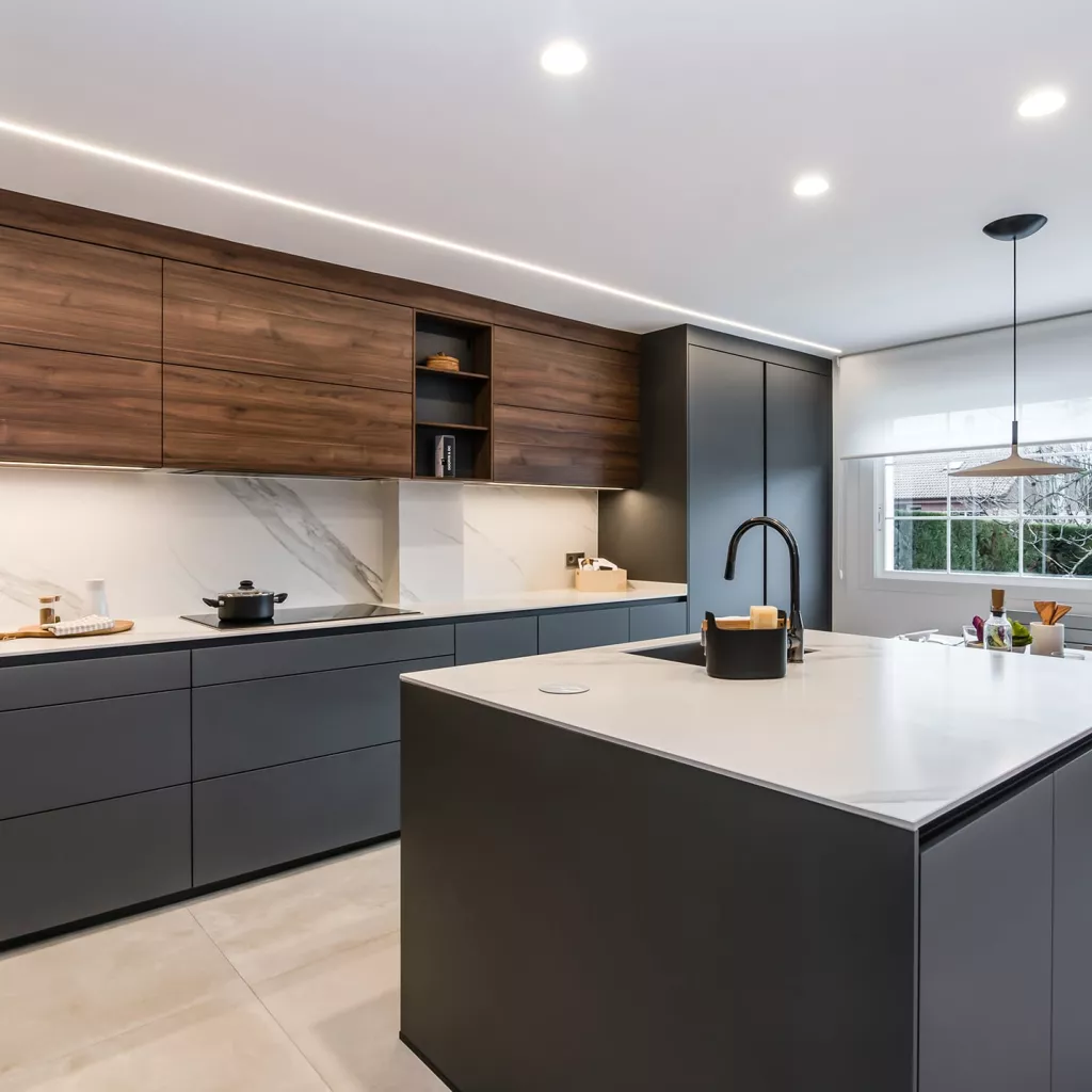 Cocina Gris con Isla