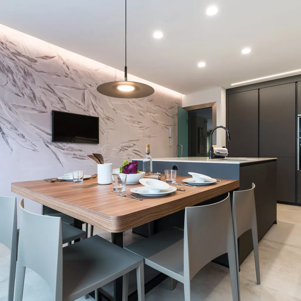 Cocina gris con isla onnea homen