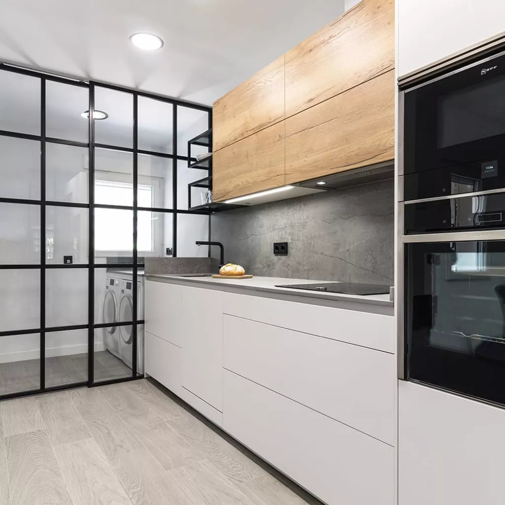 Cocina moderna en paralelo