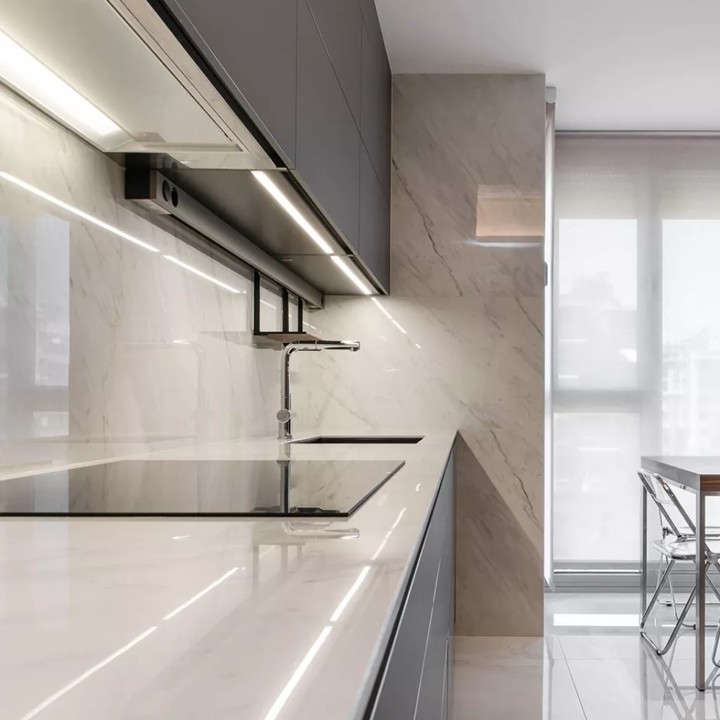 Cocina Santos Gris Visón en Paralelo