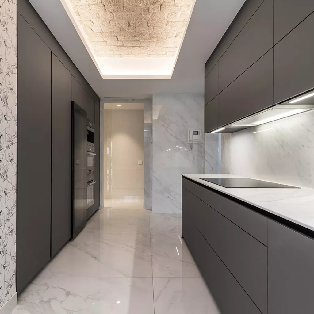 Cocina Santos Gris Visón en Paralelo