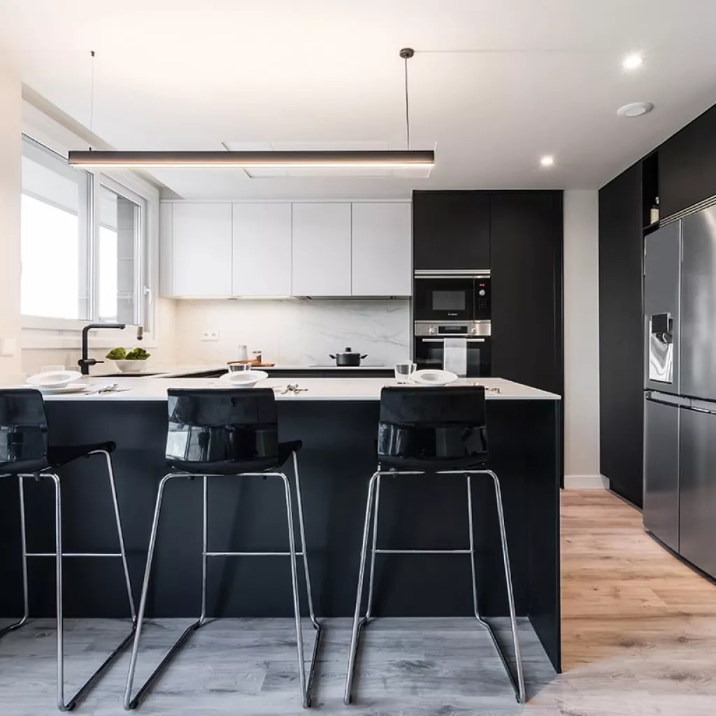 Cocina negra Santos moderna