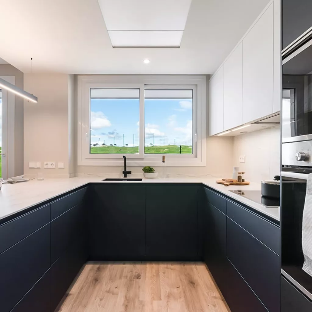 Cocina negra Santos moderna