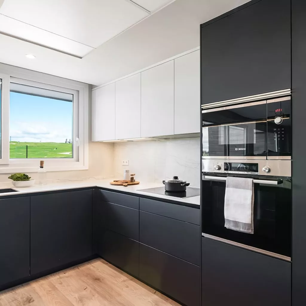 Cocina negra Santos moderna