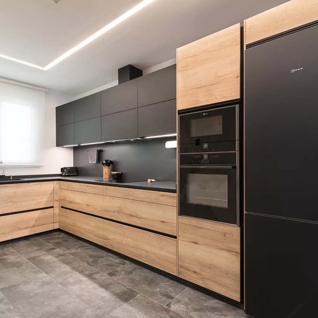 Cocina Santos Negra y Madera  rústica