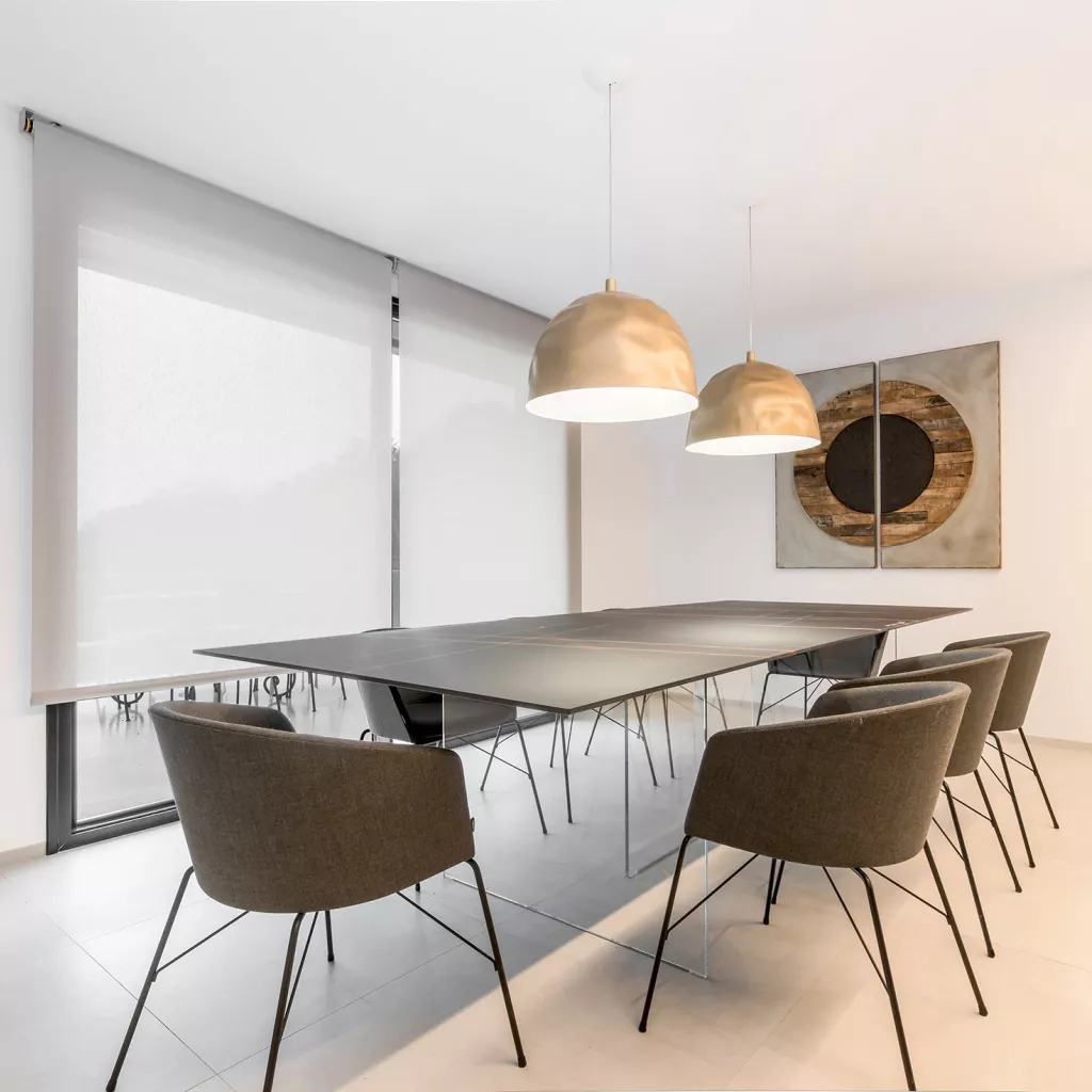 Mesa comedor Lago y Sillas y taburetes Capdell