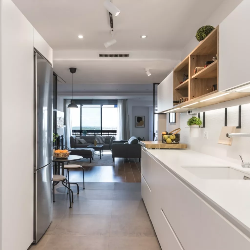 Cocina Santos blanca abierta al salón