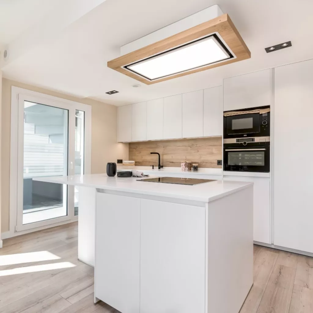 Cocina Santos blanca con isla