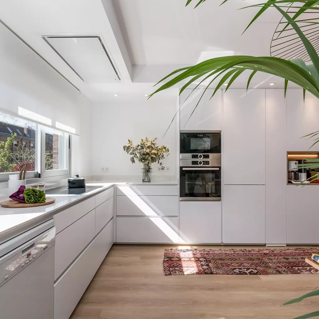Cocina Santos blanca en L