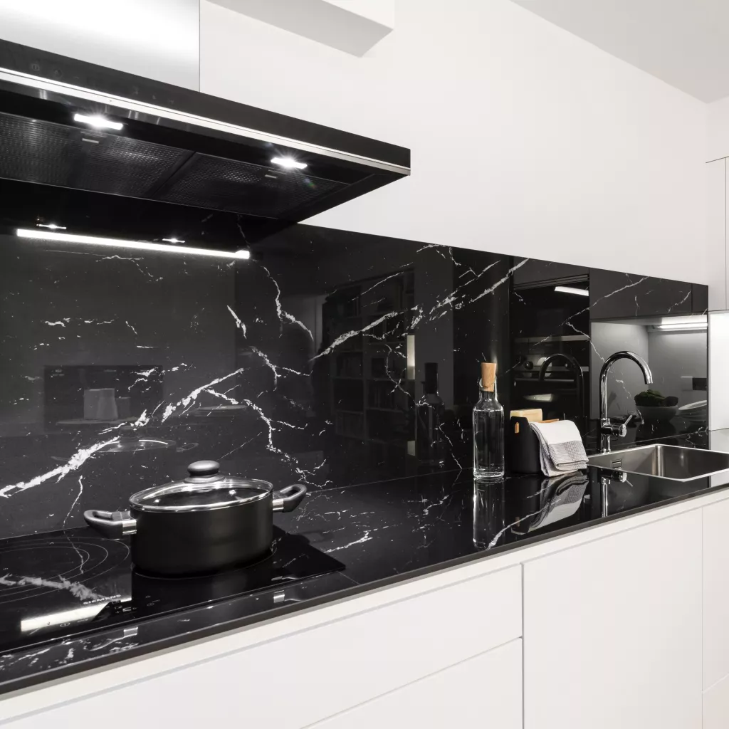 Cocina Santos Blanca y Negra con Península