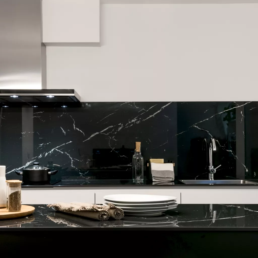 Cocina Santos Blanca y Negra con Península