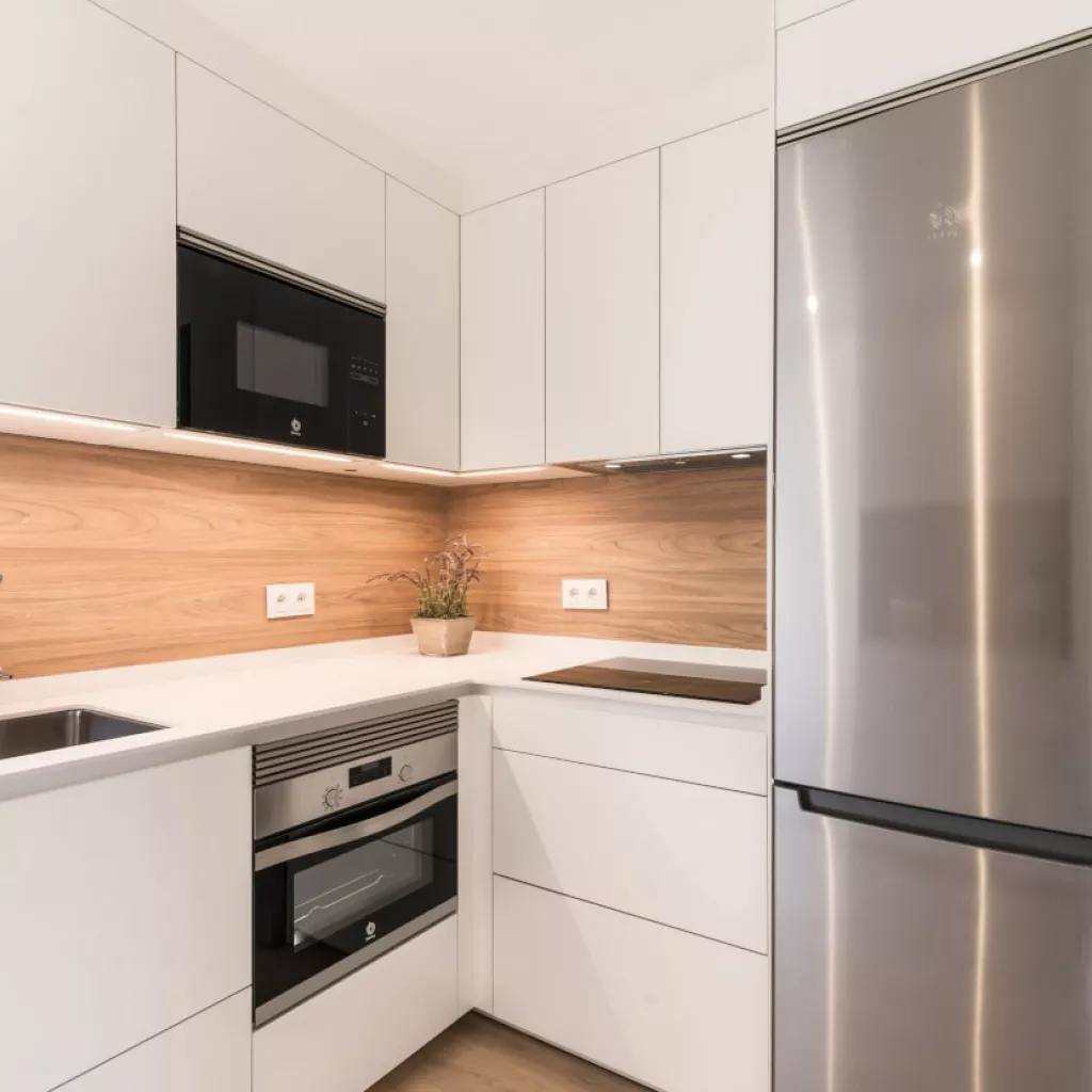 Cocina Santos blanca y madera