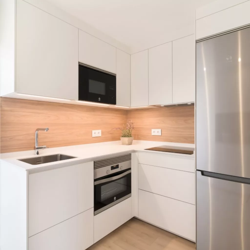 Cocina Santos blanca y madera