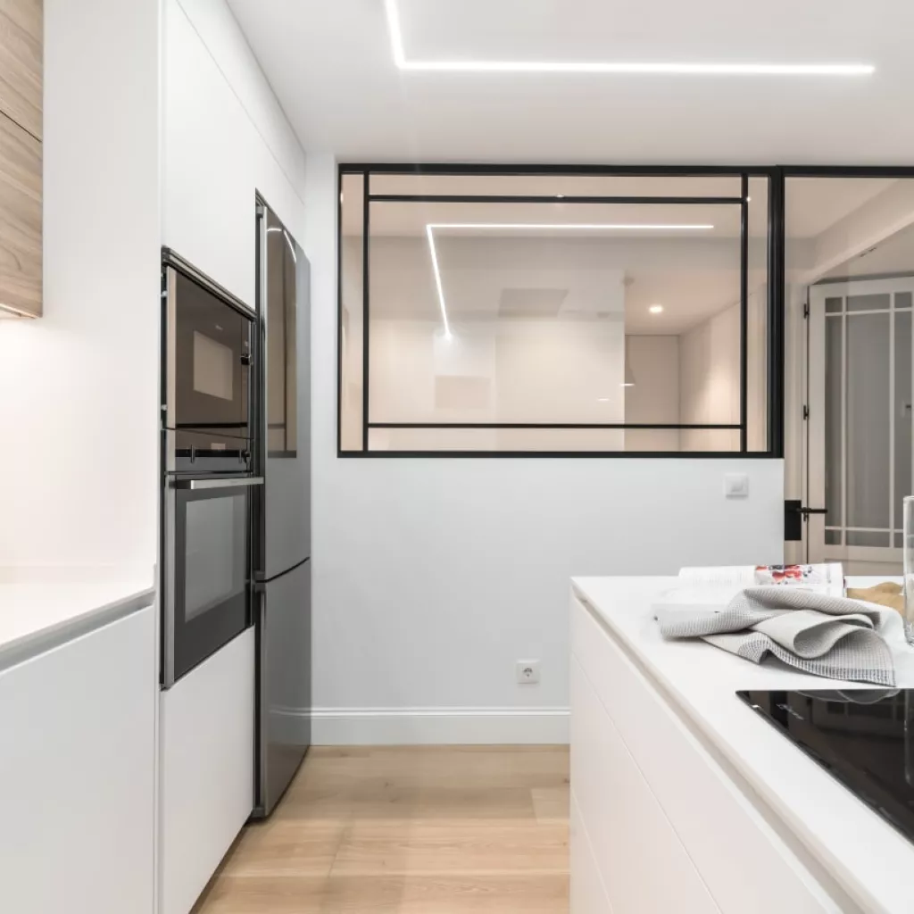 Cocina Santos blanca y olmo