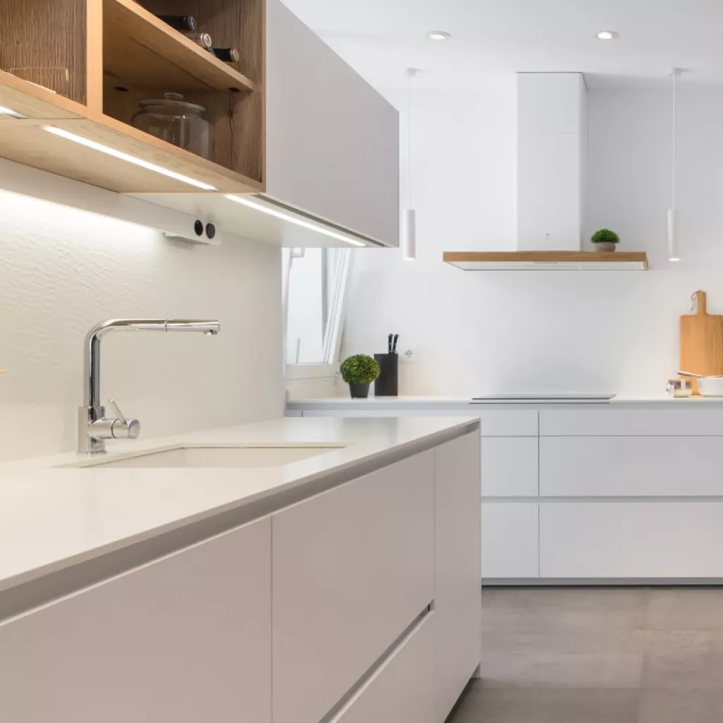 Cocina Santos blanca y roble