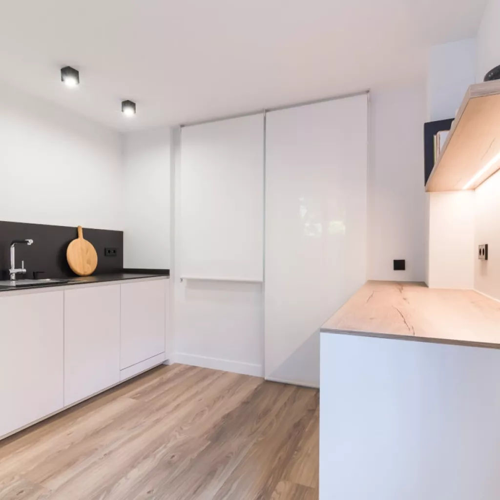 Cocina Santos blanca y roble