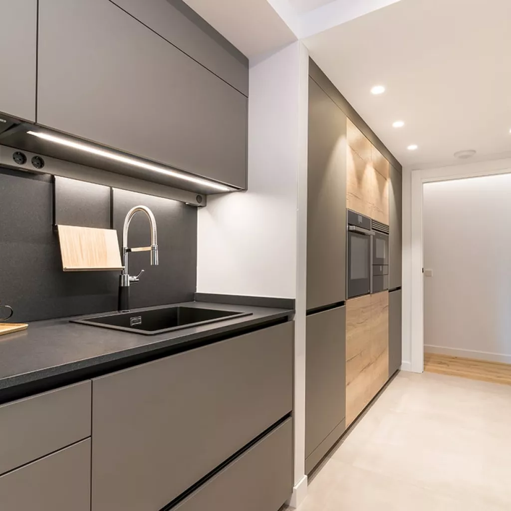 Cocina Santos gris con barra