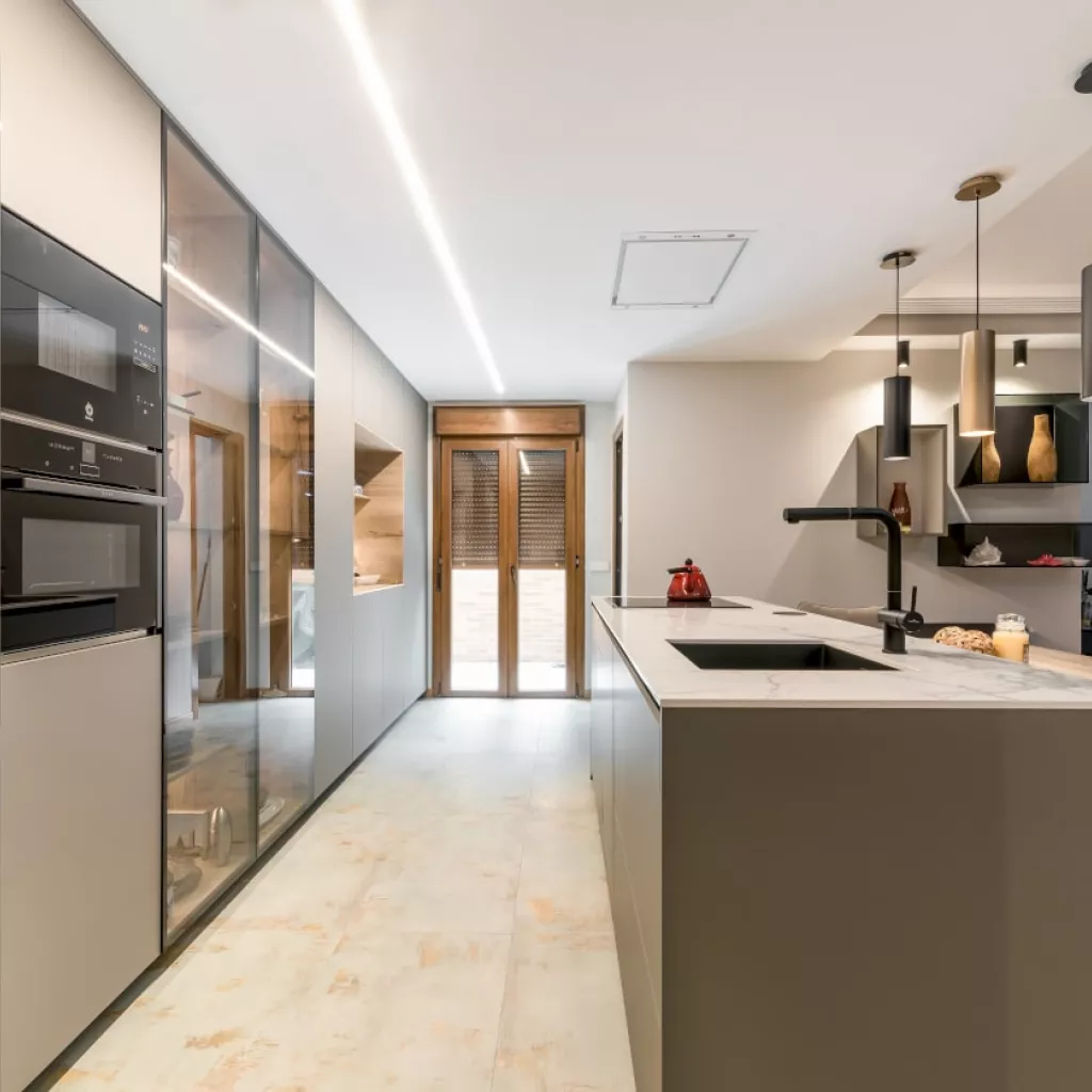 Cocina Santos gris con isla