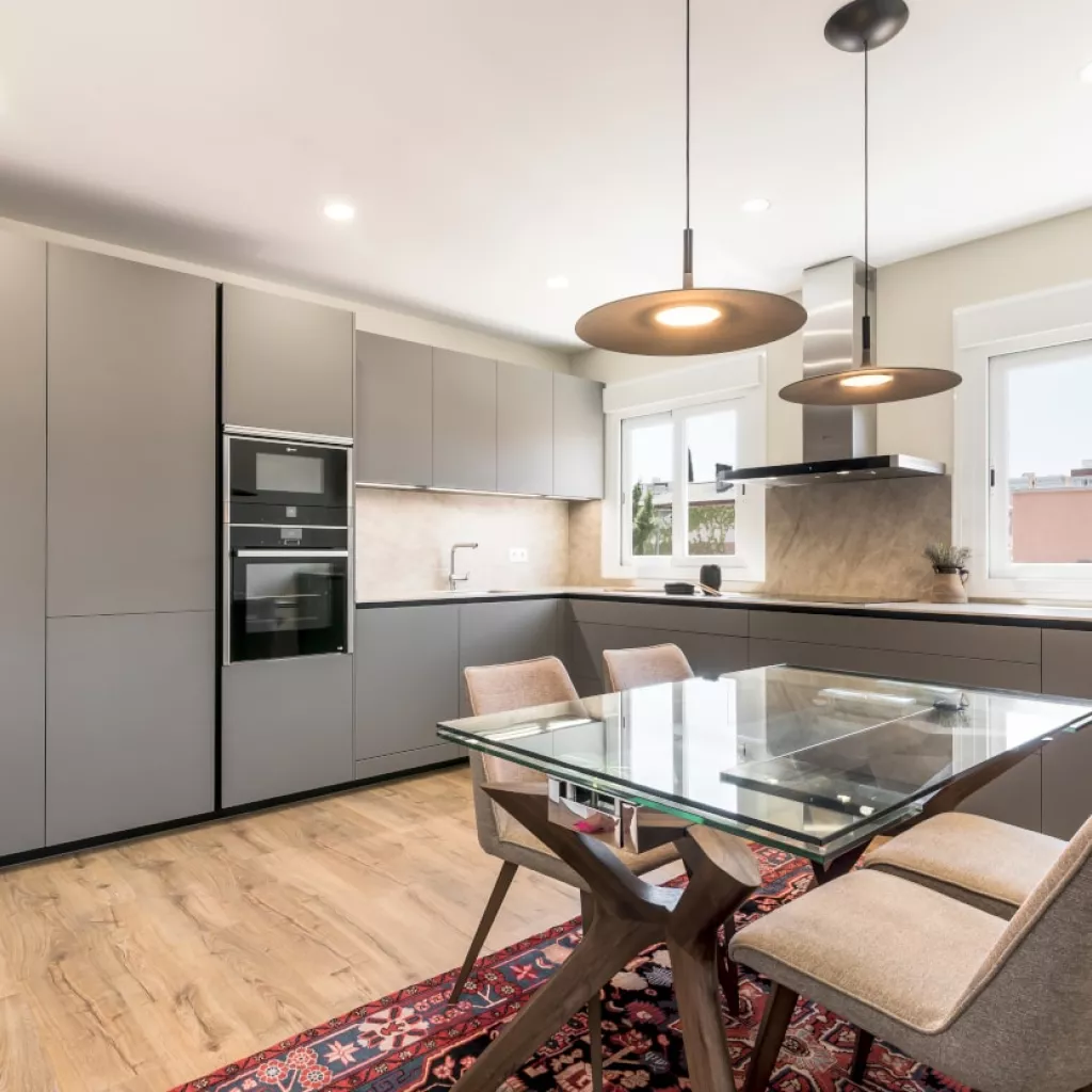 Cocina Santos gris y encimera Techlam