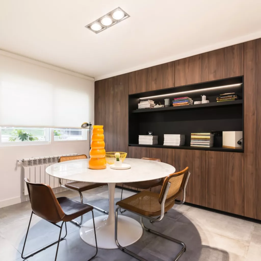 Cocina Santos nogal con mueble desayunador