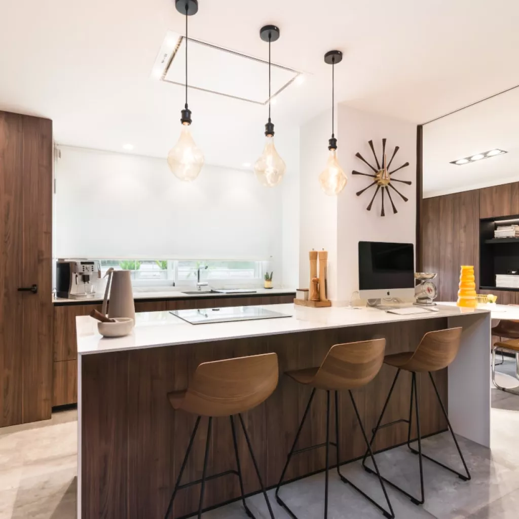 Cocina Santos nogal con península y gran desayunador