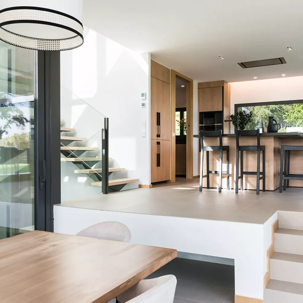 Cocina Santos Olmo Claro con Isla Abierta al Salón