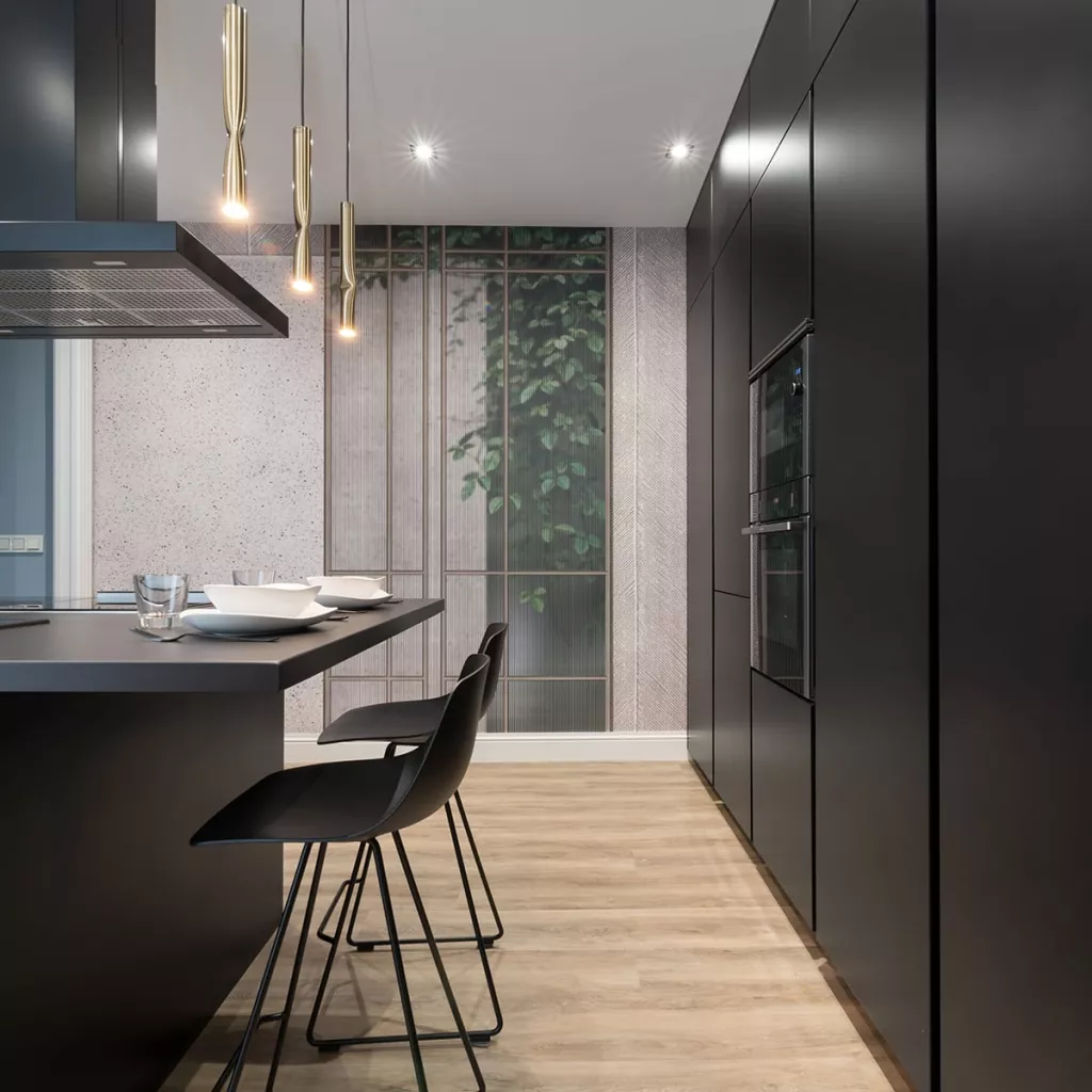 Cocina de Estilo Moderno en color negro de Santos