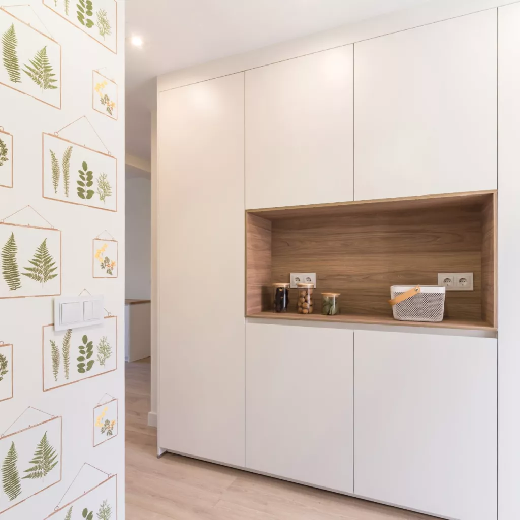 Frente columnas con desayunador