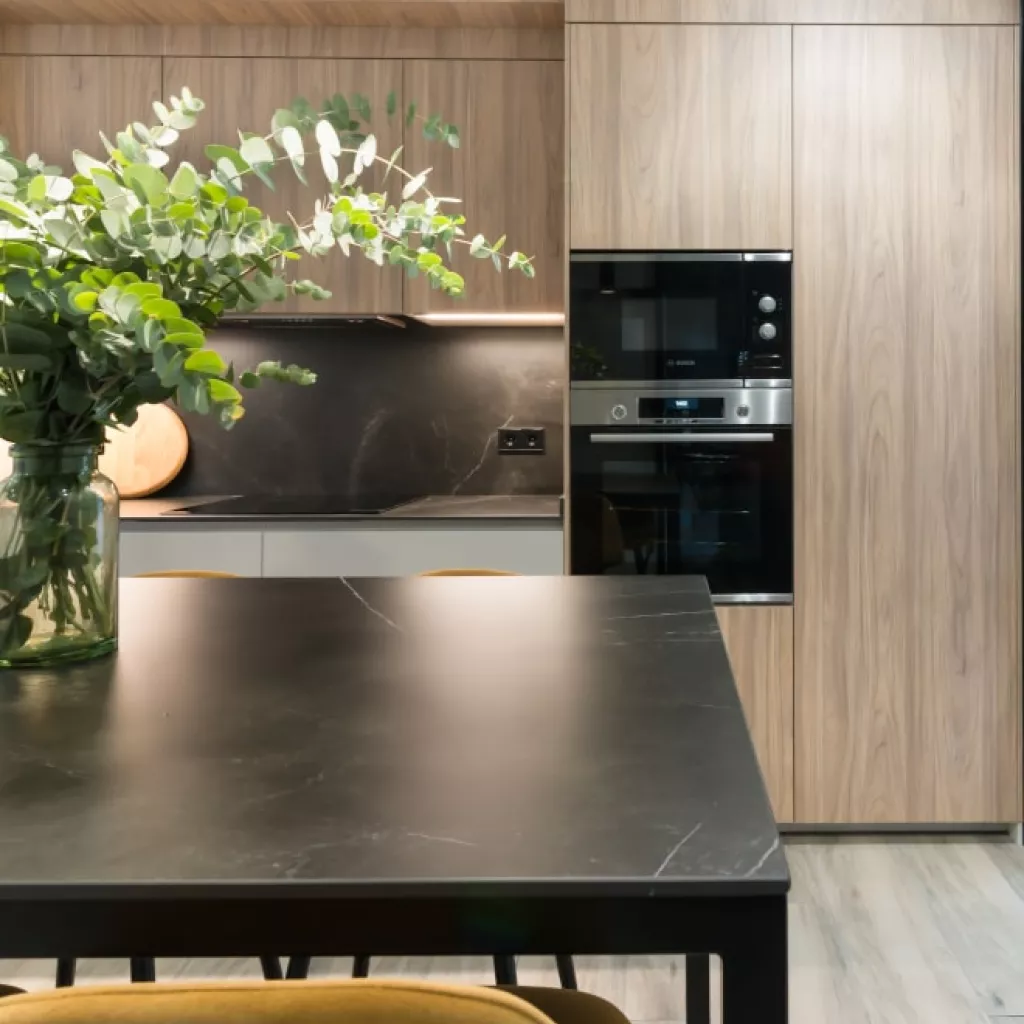 Frente muebles columnas con electrodomésticos