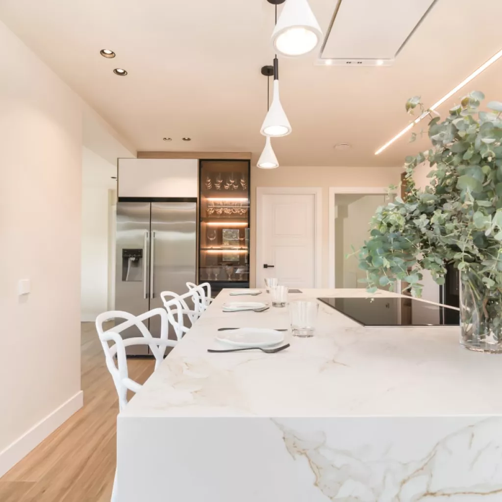 Isla con encimera Dekton