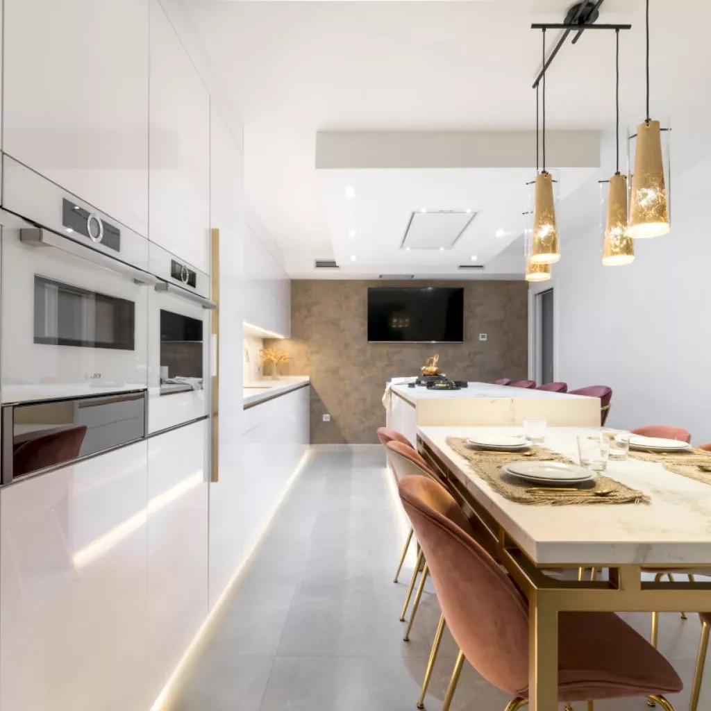 Isla con extensión mesa