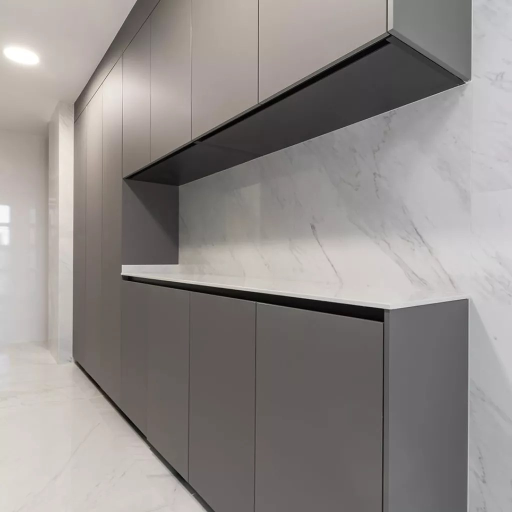 Cocina Santos Gris Visón en Paralelo