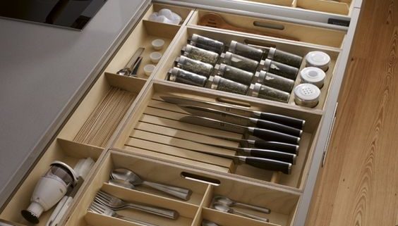 cajones en muebles de cocina